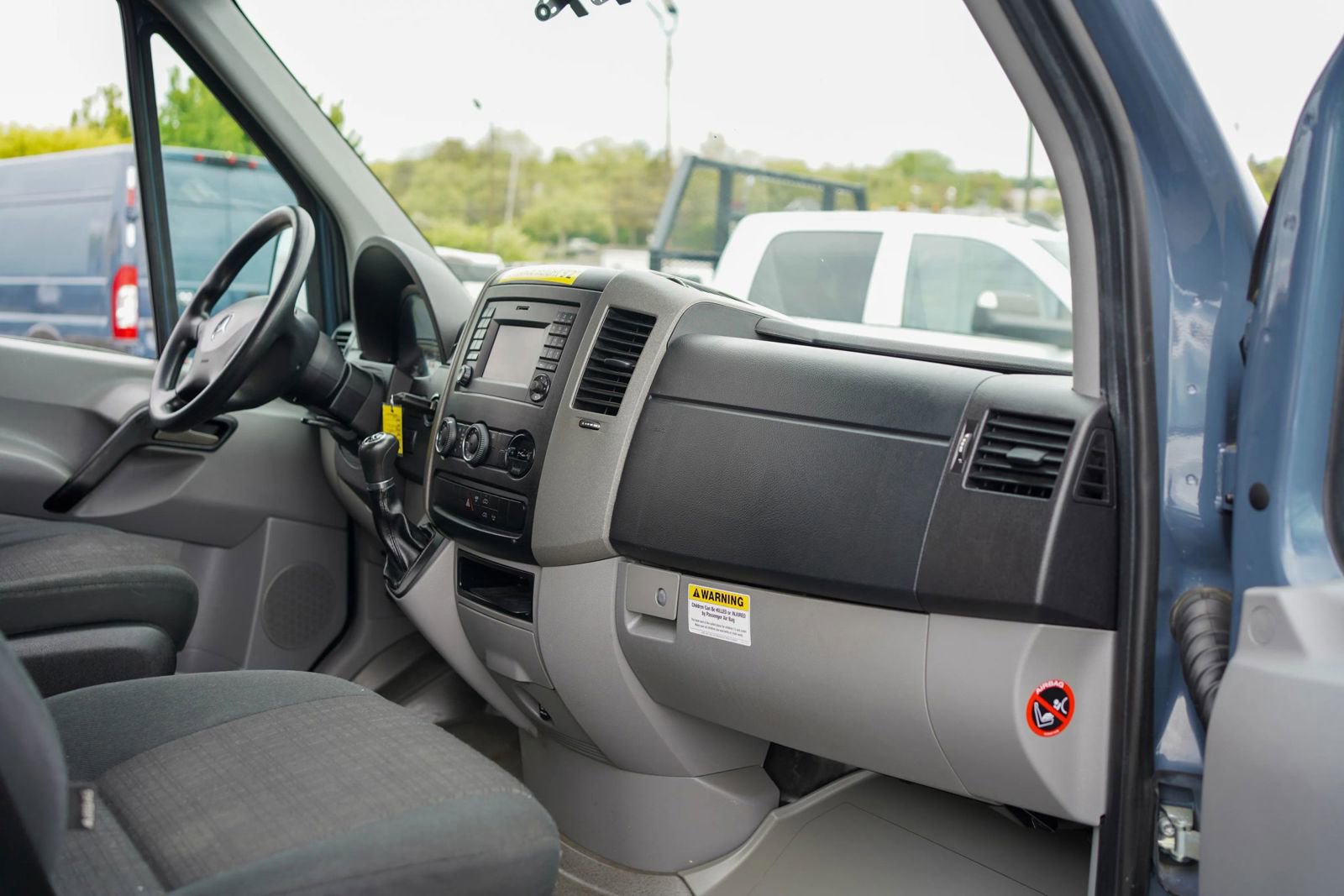 Used 2018 Mercedes-Benz Sprinter 2500 image 21