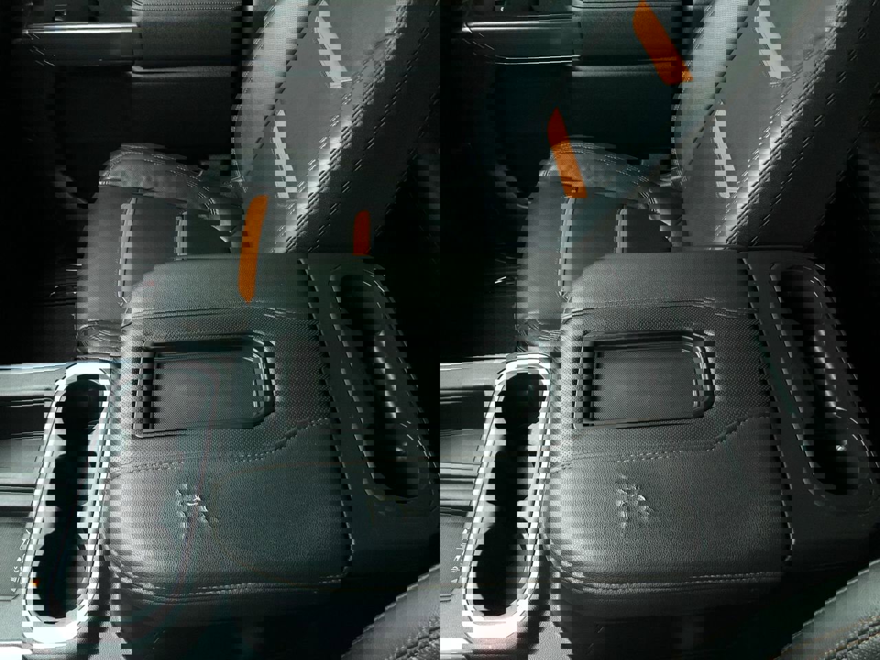 Used 2022 GMC Sierra 3500 AT4 w/ AT4 Preferred Package image 25