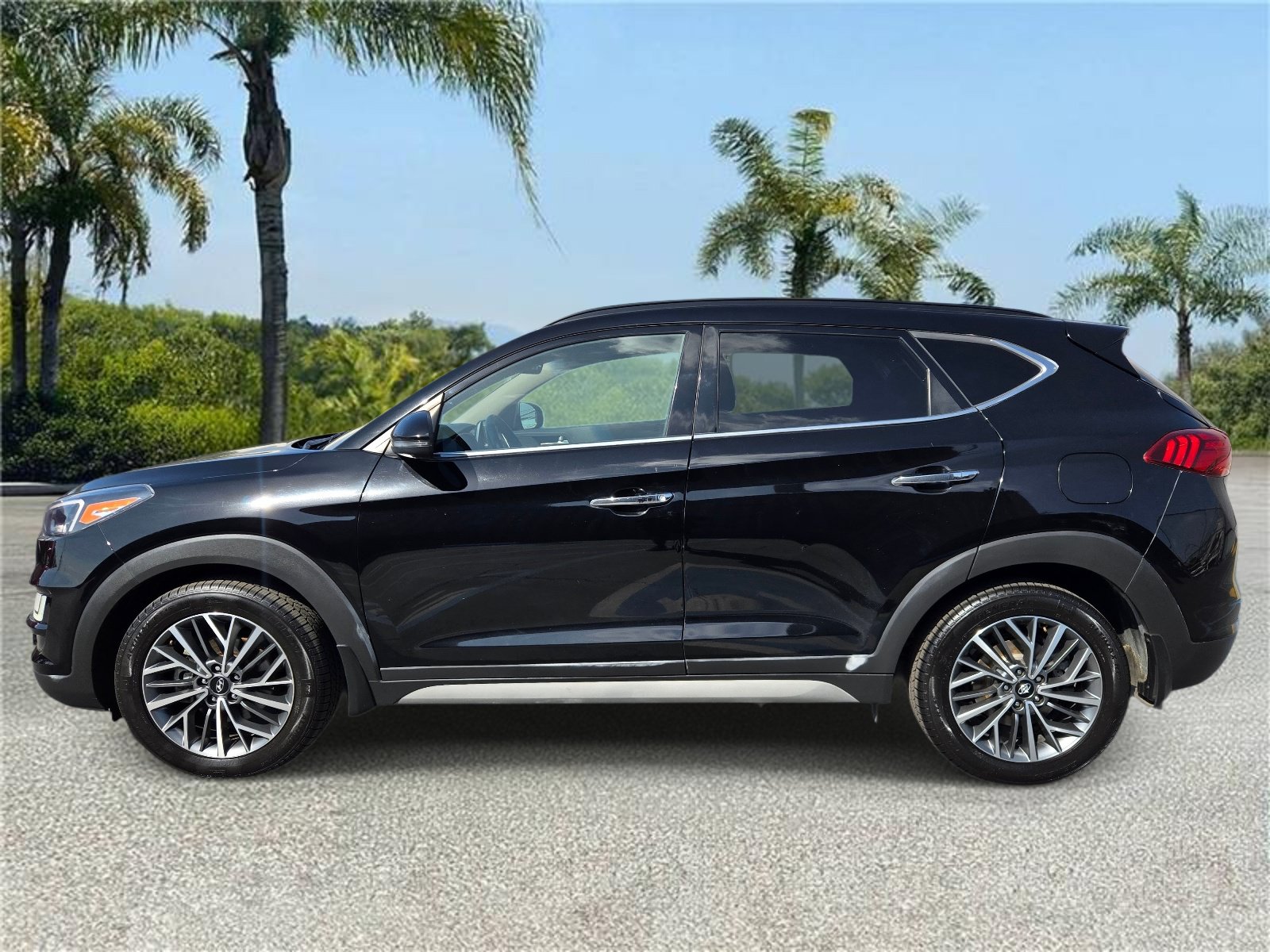 Used 2019 Hyundai Tucson Ultimate FWD image 2