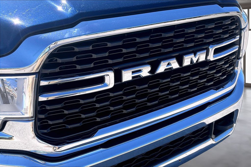Used 2024 RAM 2500 Big Horn AWD/4WD image 31