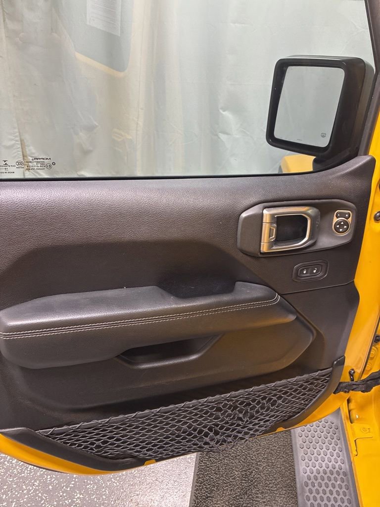 Used 2020 Jeep Wrangler Unlimited Sahara AWD/4WD image 11