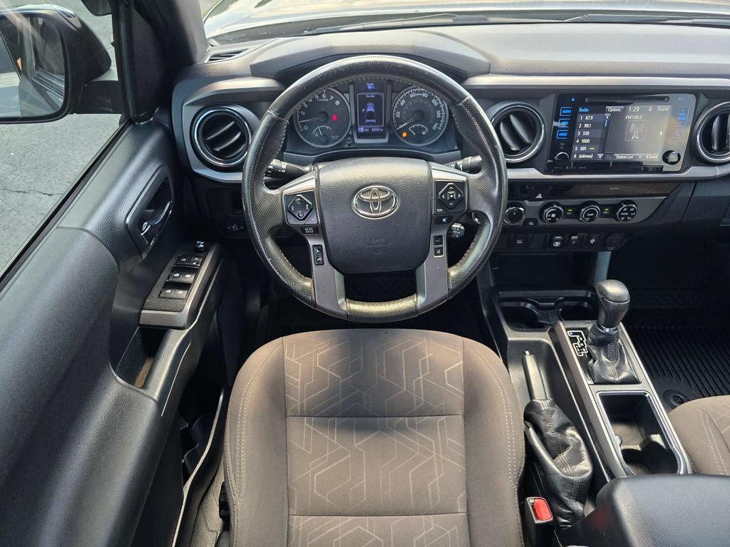 Used 2018 Toyota Tacoma TRD Off-Road AWD/4WD image 23