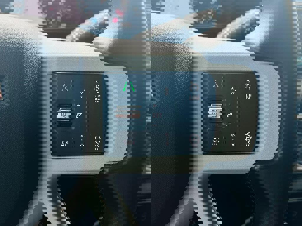 Used 2023 Land Rover Defender 110 S image 23