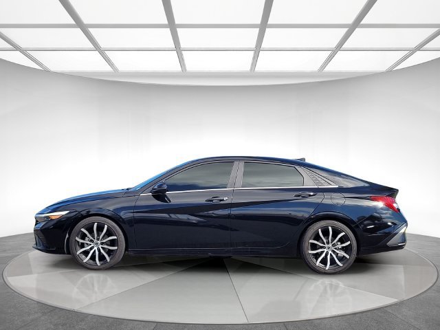 Used 2024 Hyundai Elantra Limited FWD image 7
