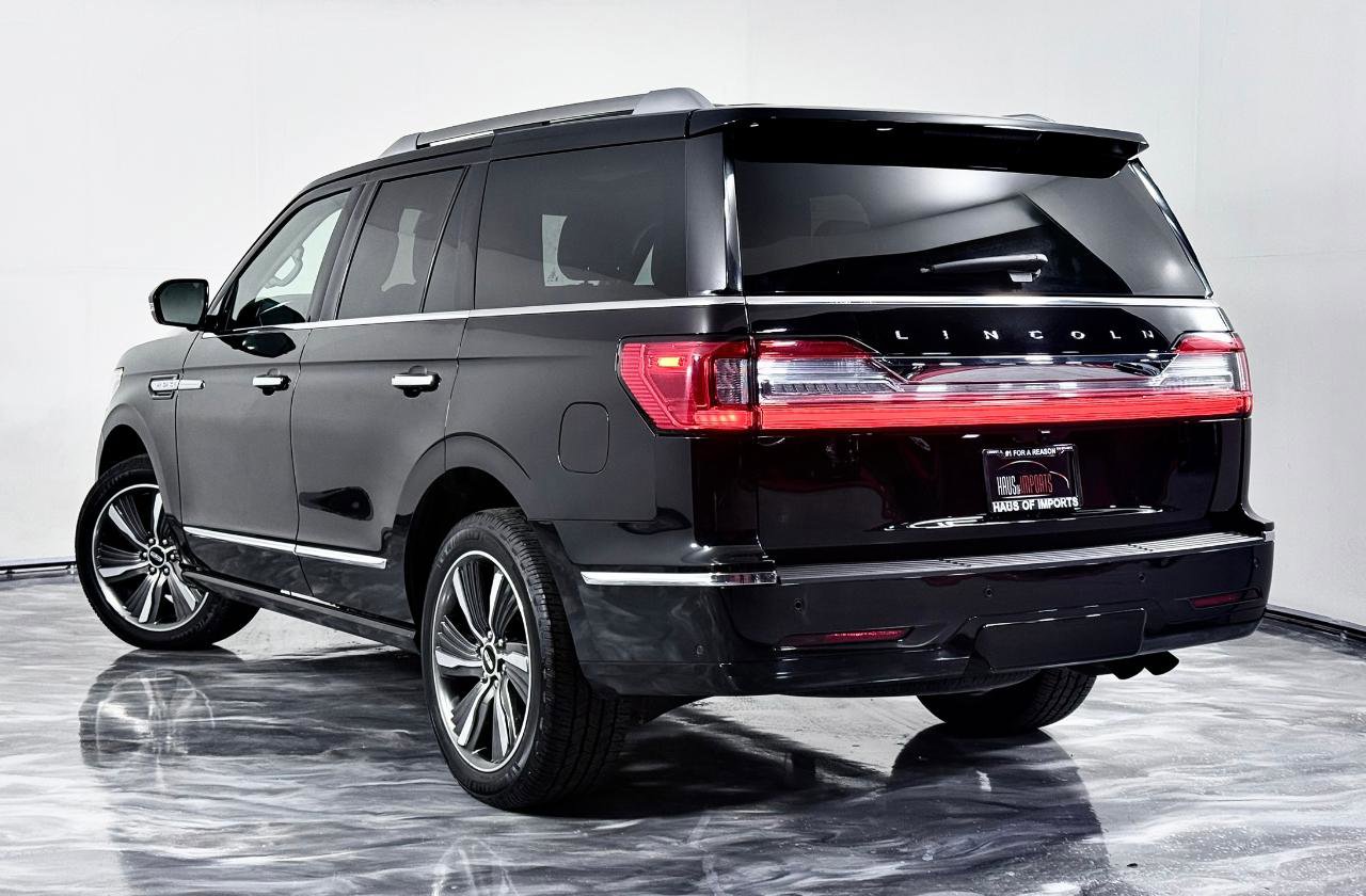 Used 2019 Lincoln Navigator Reserve image 11