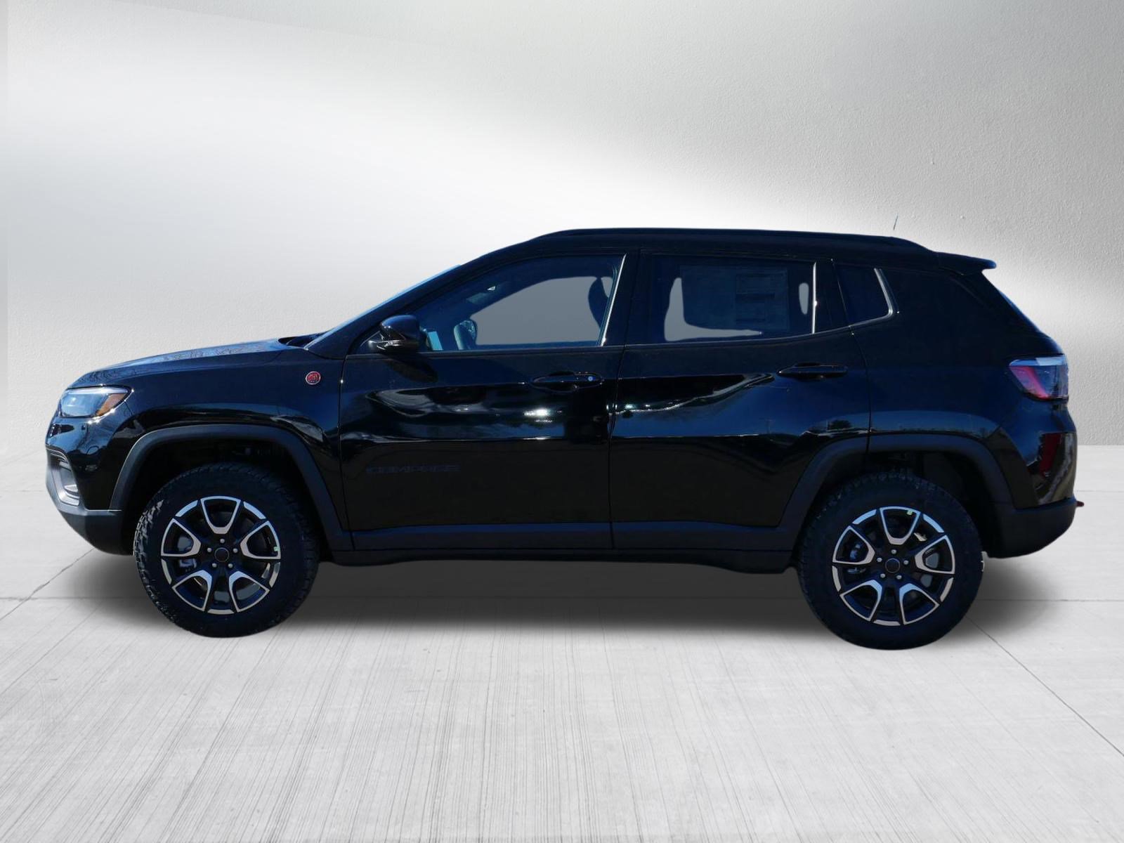 New 2026 Jeep Compass Trailhawk AWD/4WD image 4