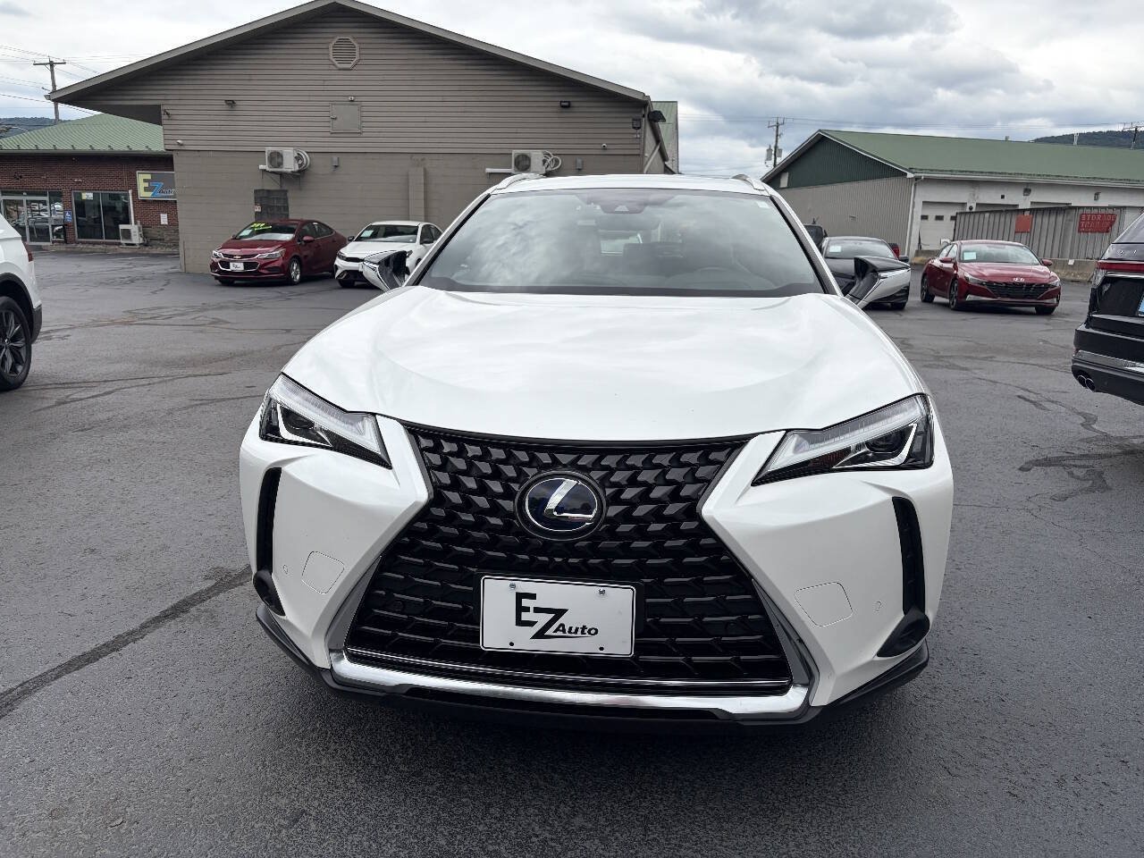 Used 2019 Lexus UX 250h w/ Premium Package AWD/4WD image 3