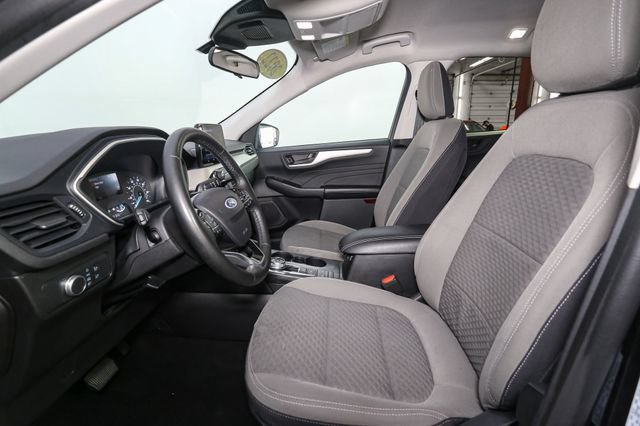 Used 2022 Ford Escape SE w/ Cold Weather Package AWD/4WD image 36