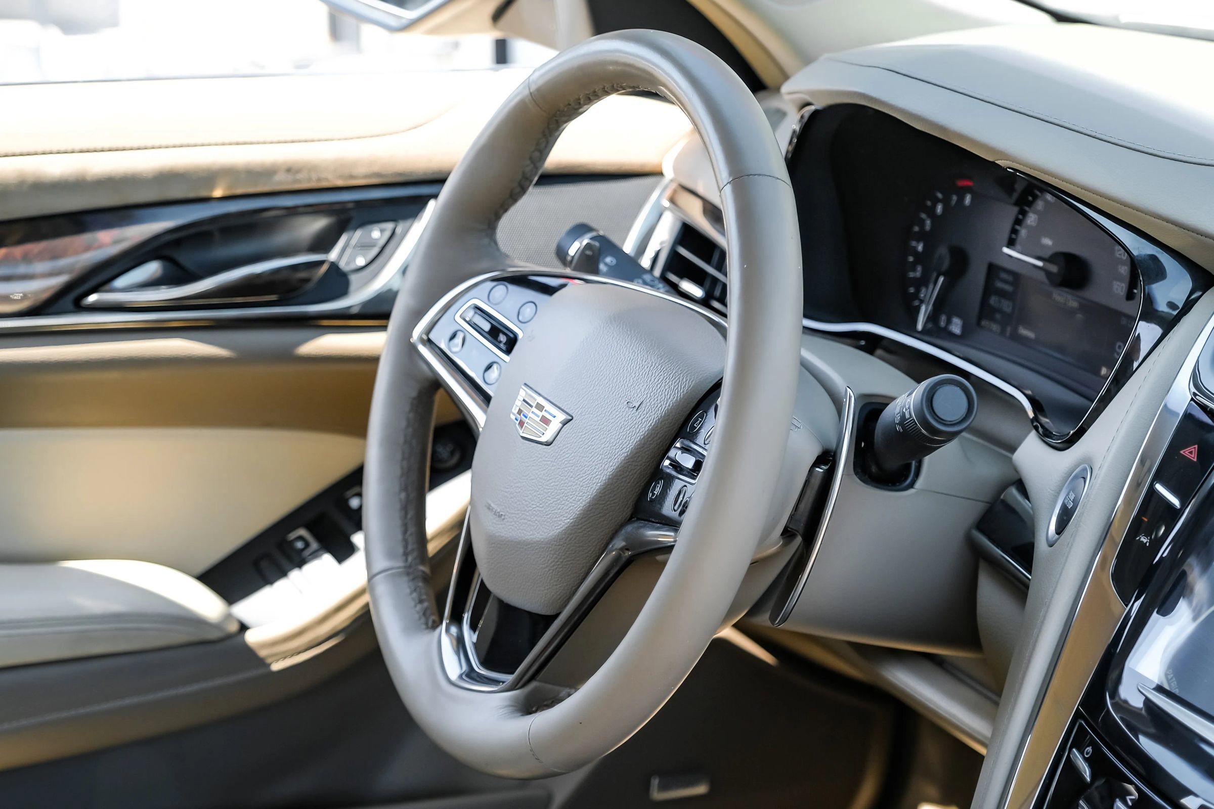 Used 2015 Cadillac CTS Luxury image 17