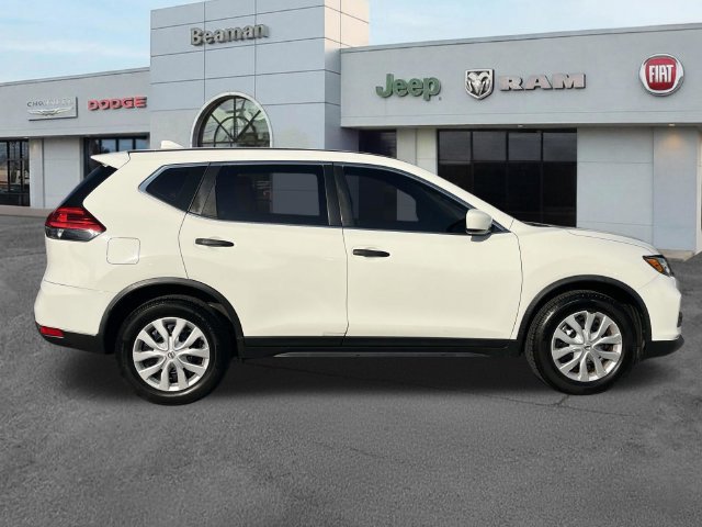 Used 2017 Nissan Rogue S FWD image 8