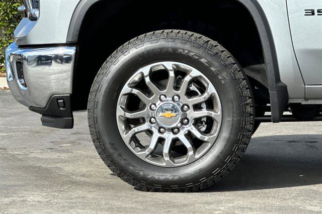 New 2026 Chevrolet Silverado 3500 LTZ w/ LTZ Premium Package image 30