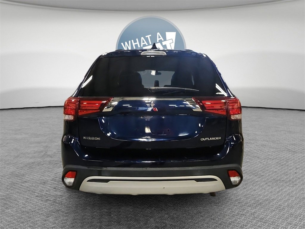 Used 2019 Mitsubishi Outlander ES image 5