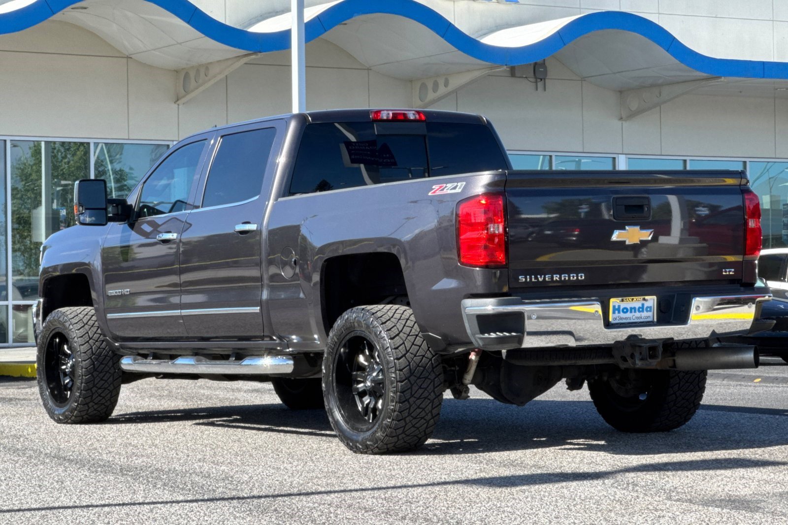 Used 2016 Chevrolet Silverado 2500 LTZ w/ Duramax Plus Package AWD/4WD image 3