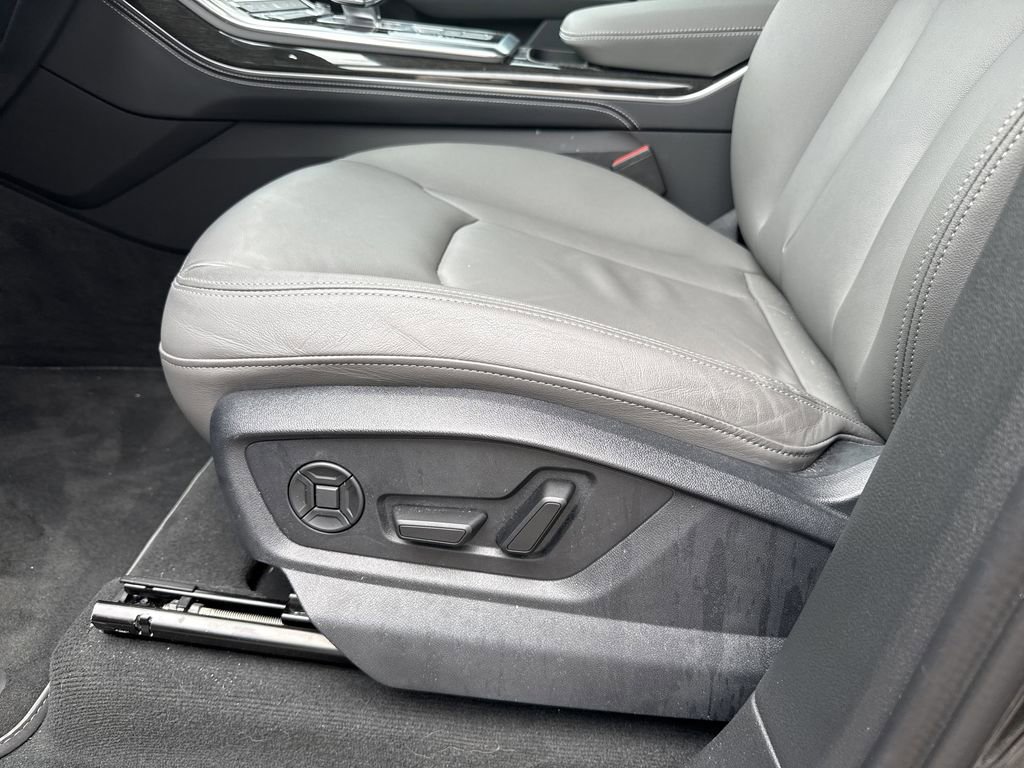 Used 2025 Audi Q7 3.0T Premium Plus w/ Premium Plus Package image 10
