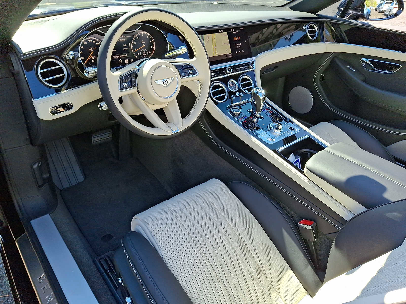 Used 2023 Bentley Continental GT Mulliner AWD/4WD image 9