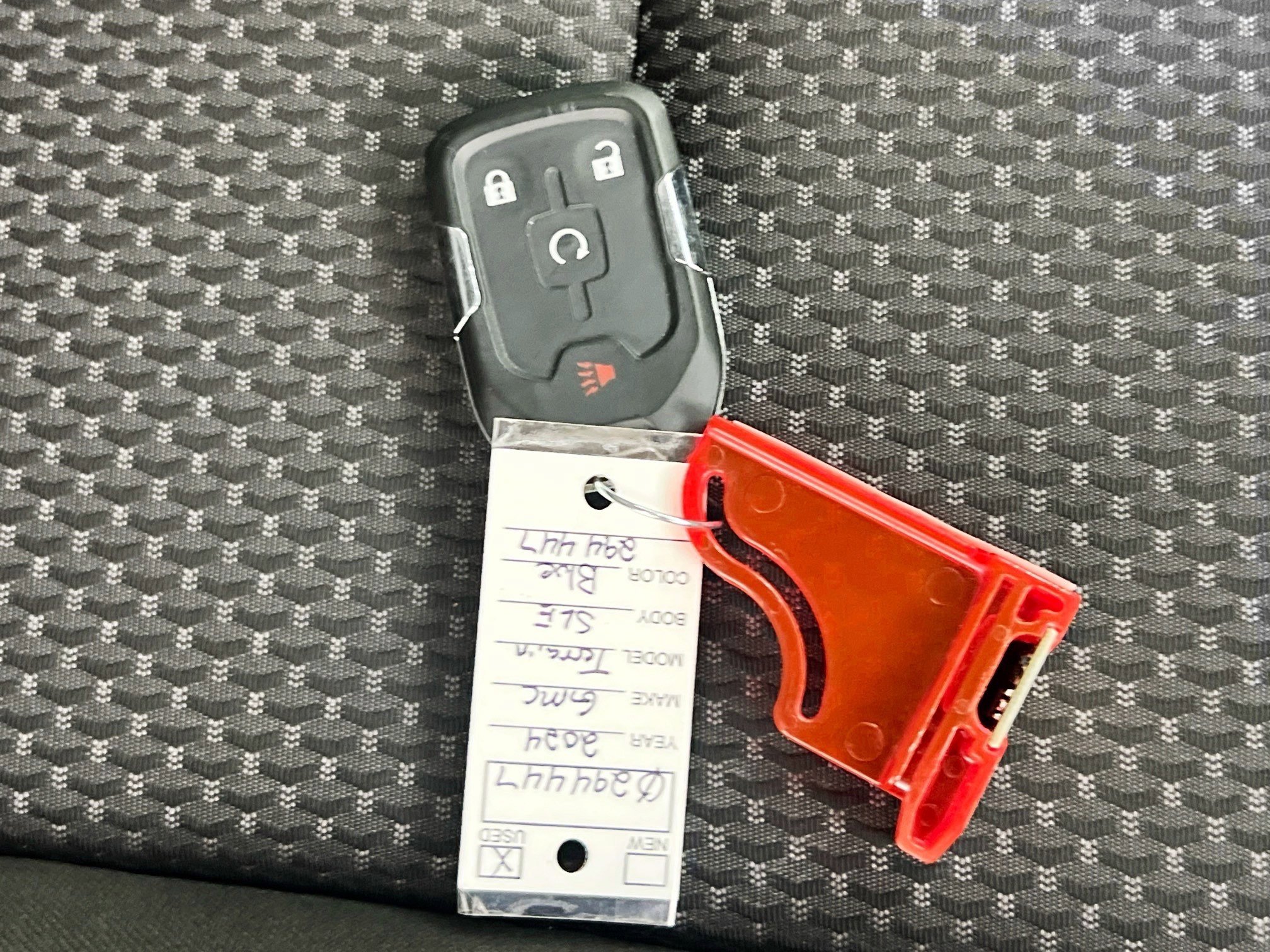 Used 2024 GMC Terrain SLE image 37