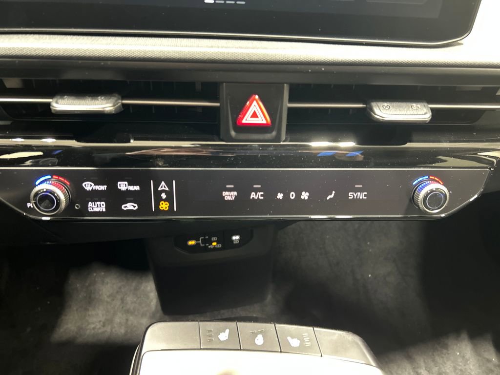 New 2025 Kia EV6 Light image 17
