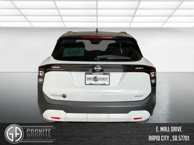 New 2025 Nissan Kicks SV w/ SV Premium Package AWD/4WD image 7