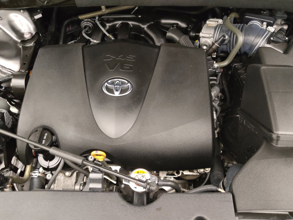 Used 2019 Toyota Highlander XLE FWD image 30