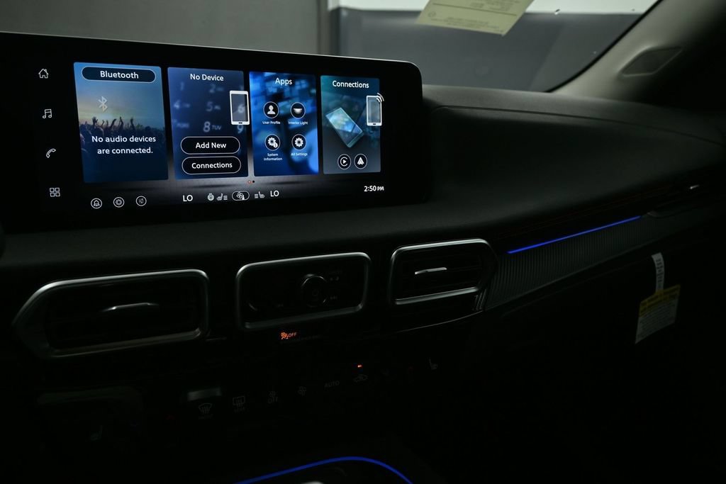 New 2026 Nissan Sentra SR w/ SR Premium Package FWD image 17