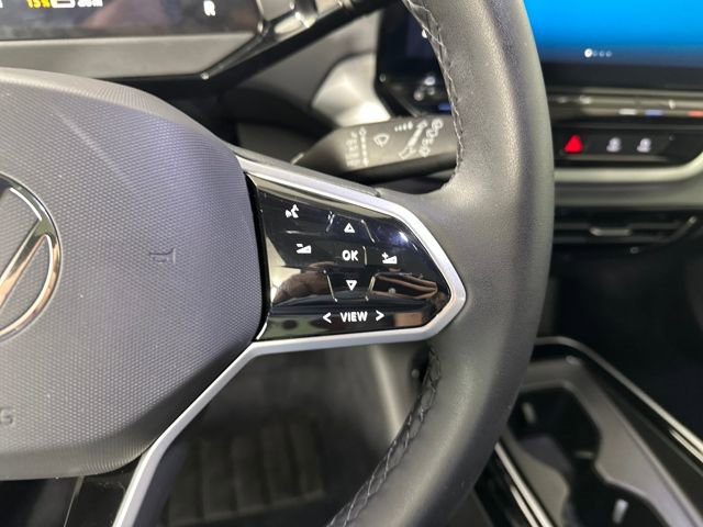 Used 2023 Volkswagen ID.4 Pro S image 16