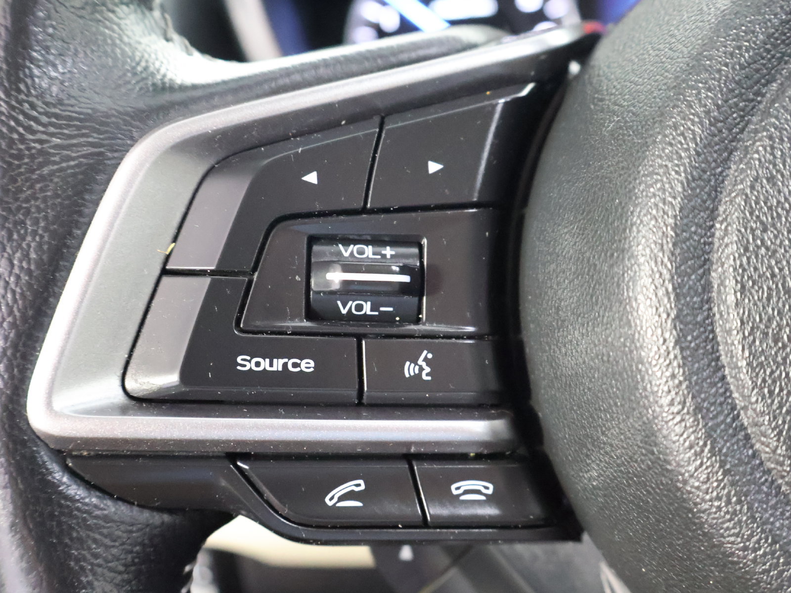 Used 2022 Subaru Ascent Limited AWD/4WD image 35