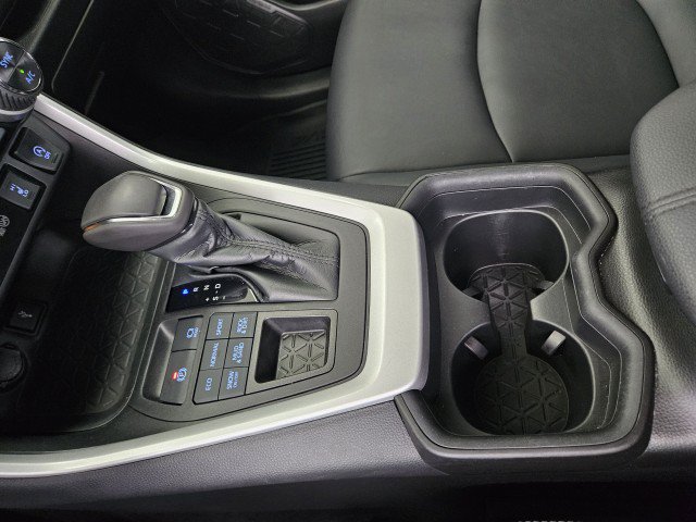 Used 2021 Toyota RAV4 XLE Premium AWD/4WD image 26