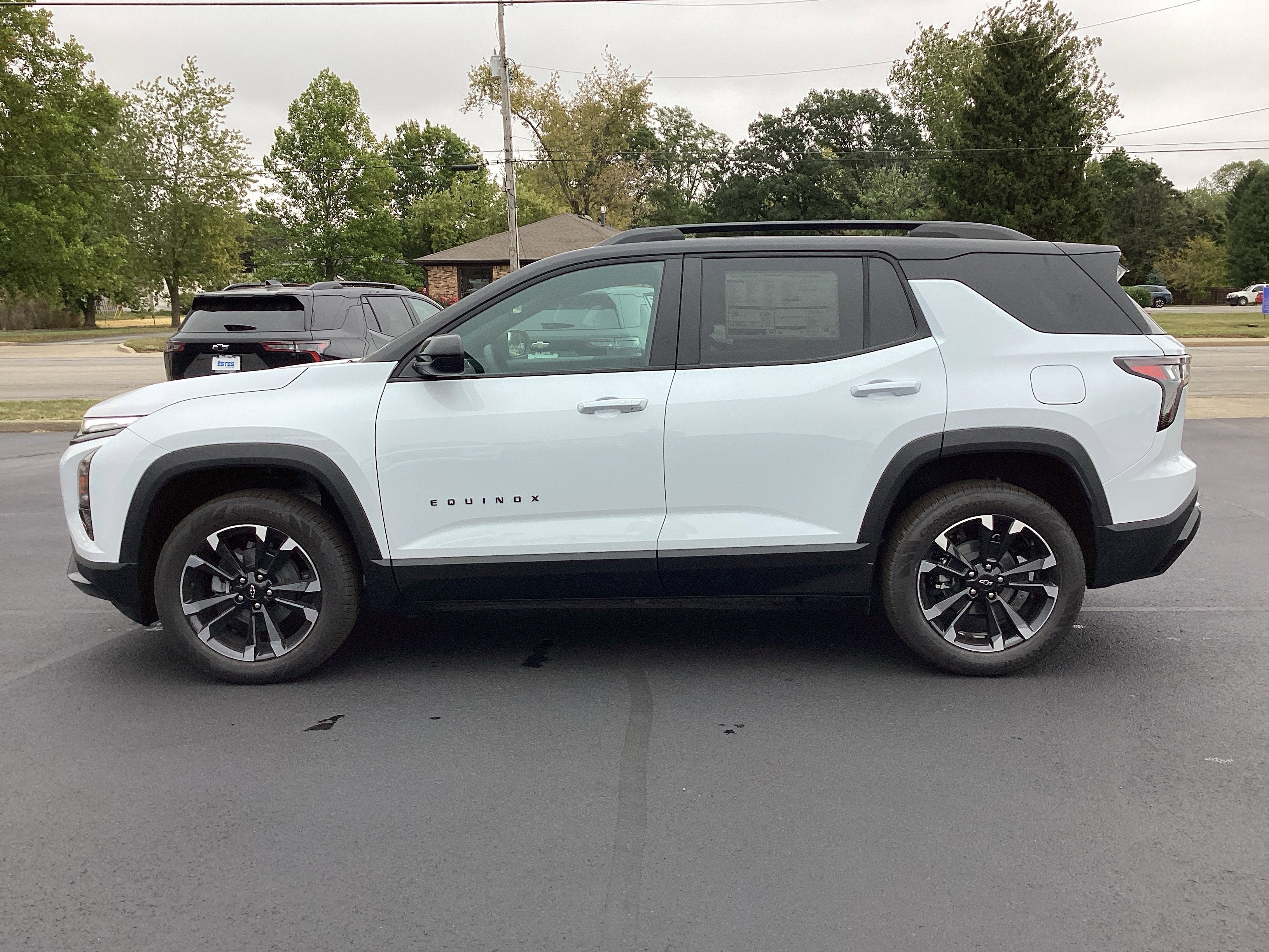 New 2026 Chevrolet Equinox RS image 3