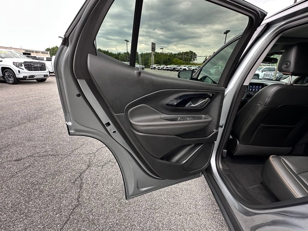 Certified 2023 GMC Terrain AT4 w/ Tech Package AWD/4WD image 28