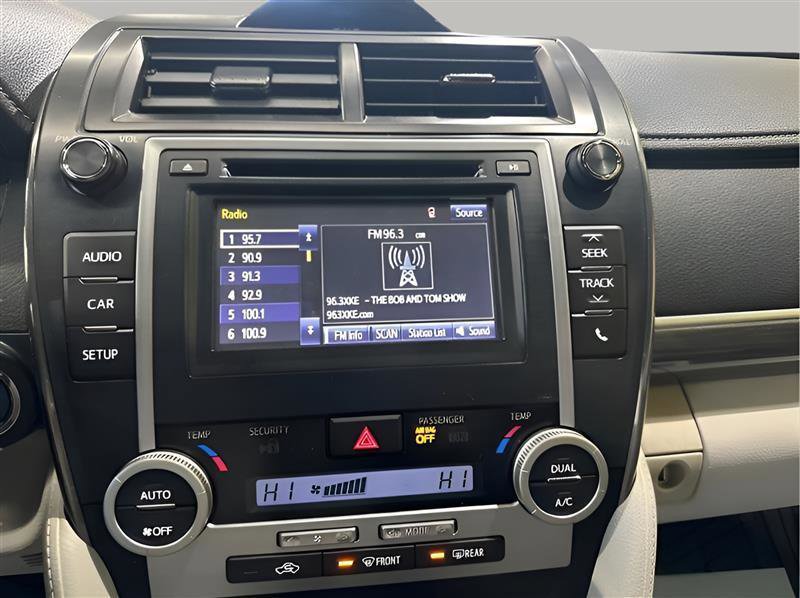 Used 2014 Toyota Camry LE FWD image 15