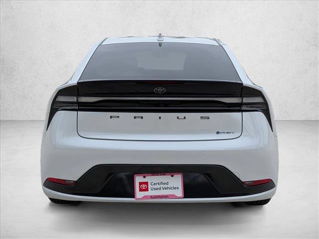 Used 2025 Toyota Prius Plug-In Hybrid image 7