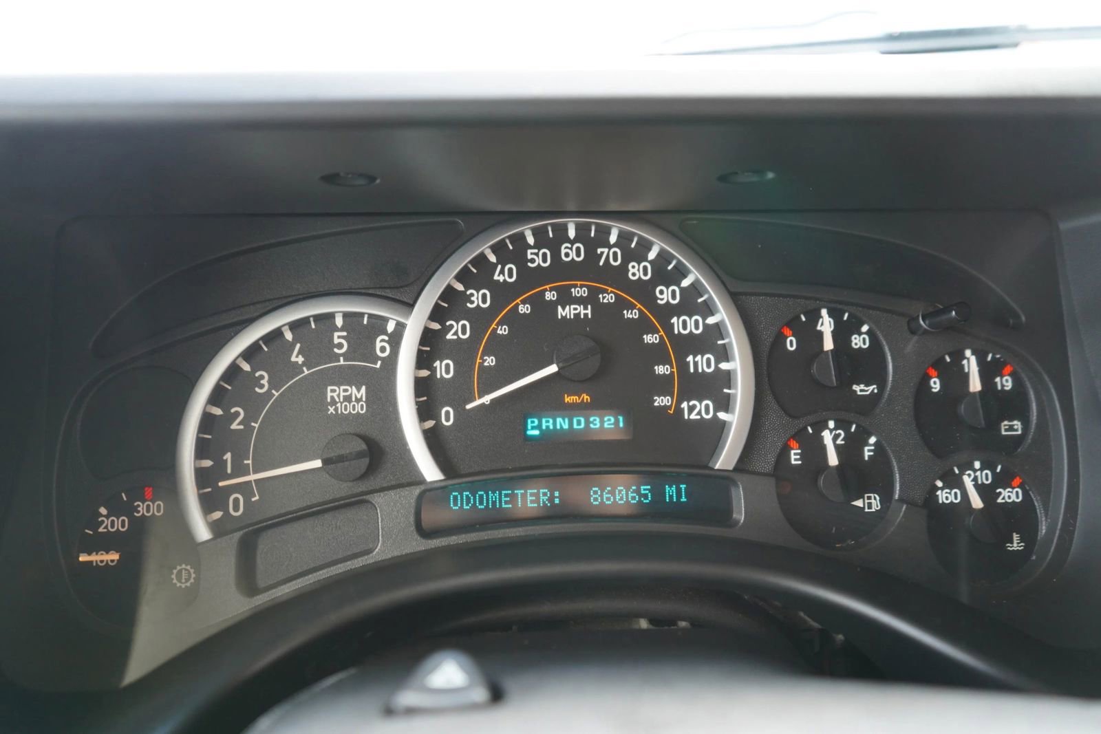 Used 2005 HUMMER H2 SUT w/ Preferred Equipment Group AWD/4WD image 11