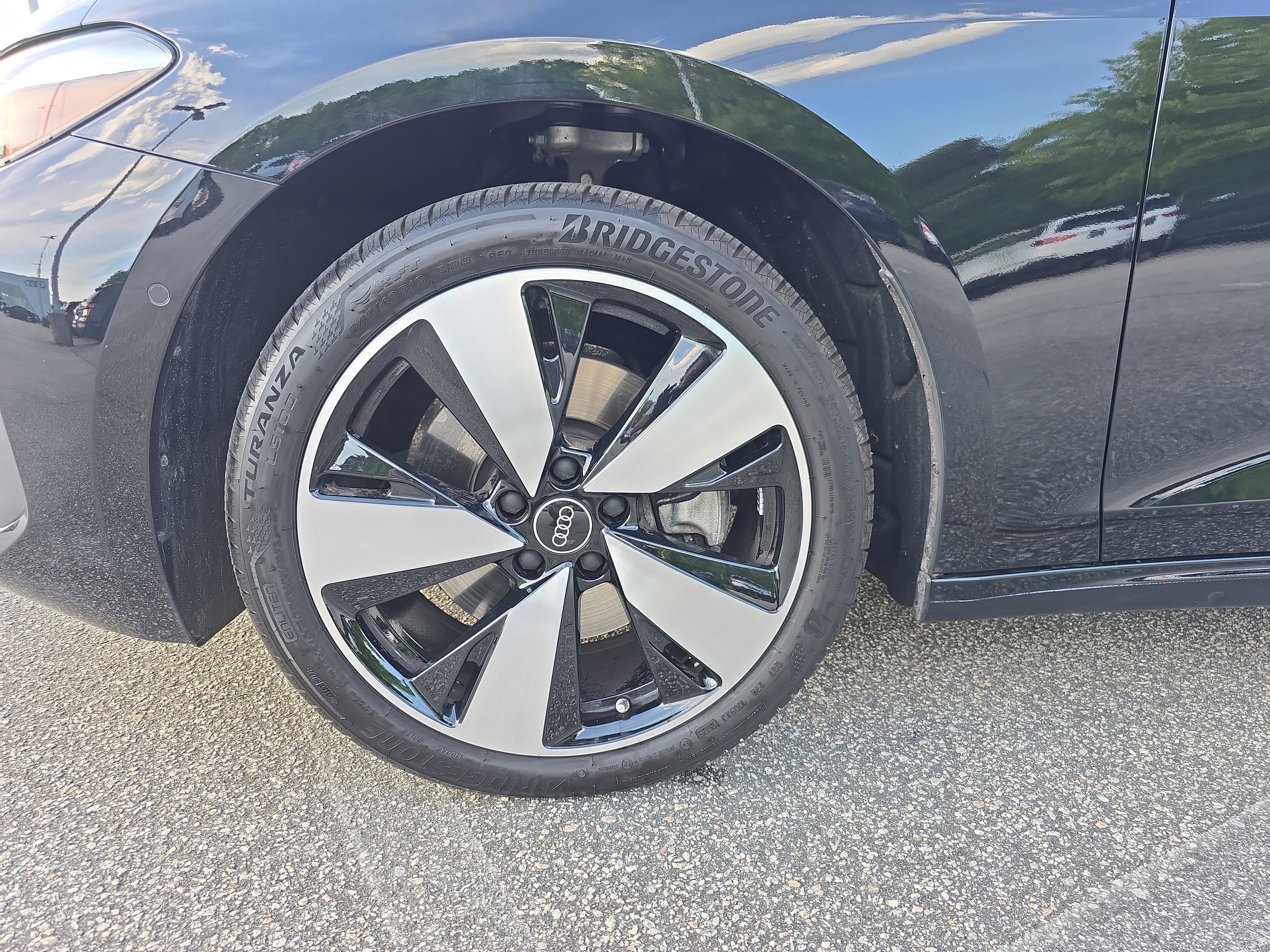 Certified 2025 Audi A5 2.0T Premium w/ Convenience Package image 13