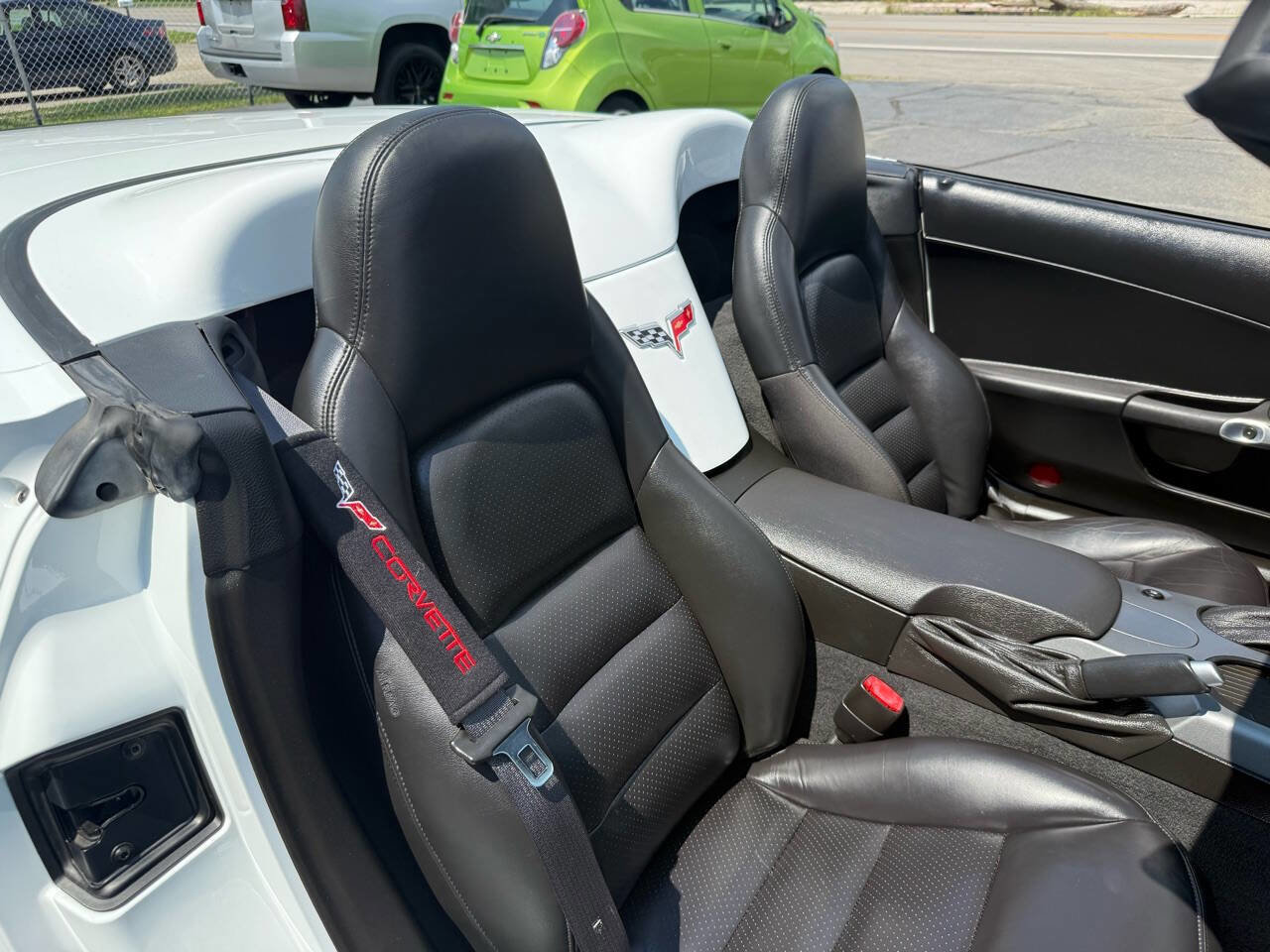 Used 2006 Chevrolet Corvette Convertible w/ Preferred Equipment Group image 36