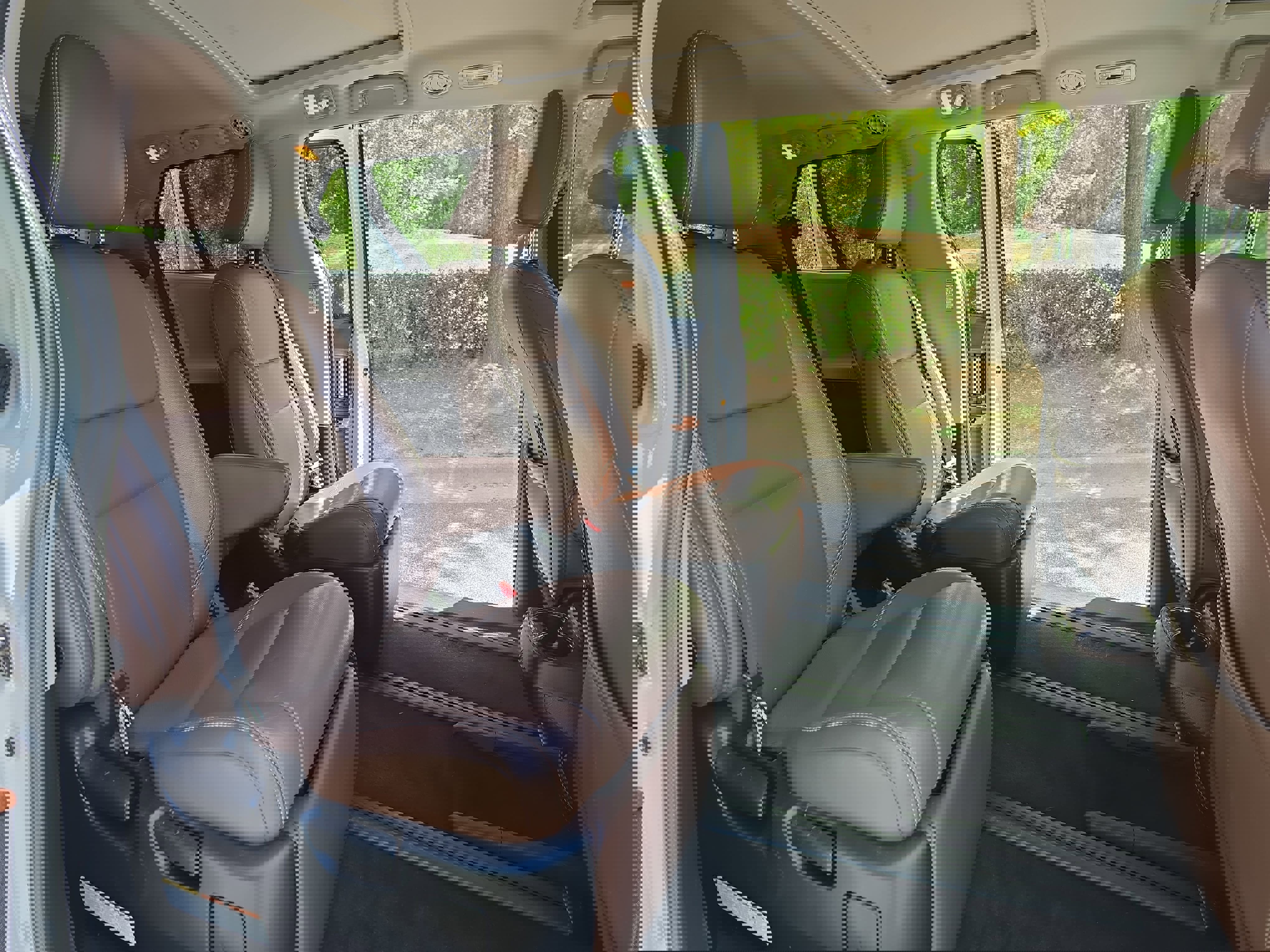 Used 2018 Toyota Sienna Limited image 11