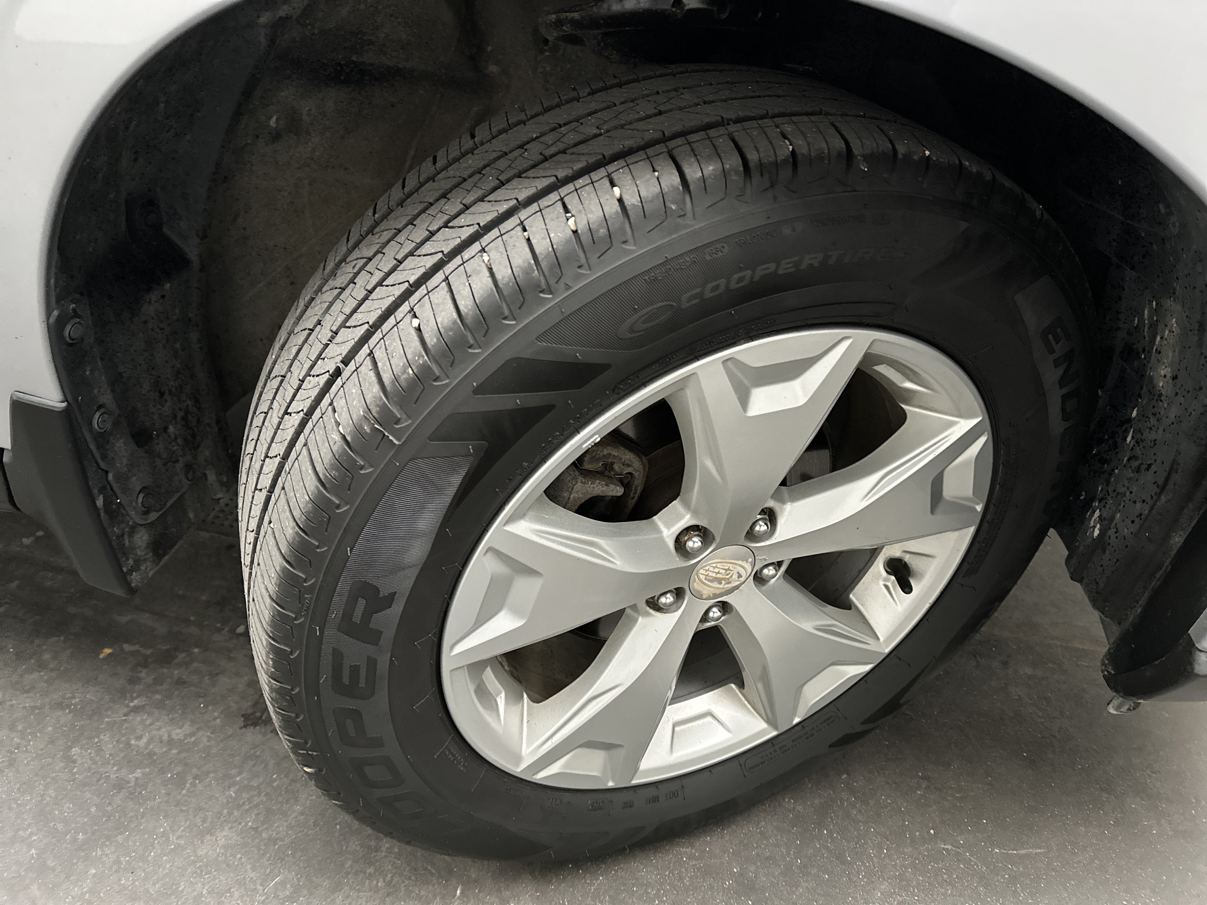 Used 2016 Subaru Forester 2.5i w/ Alloy Wheel Package AWD/4WD image 10