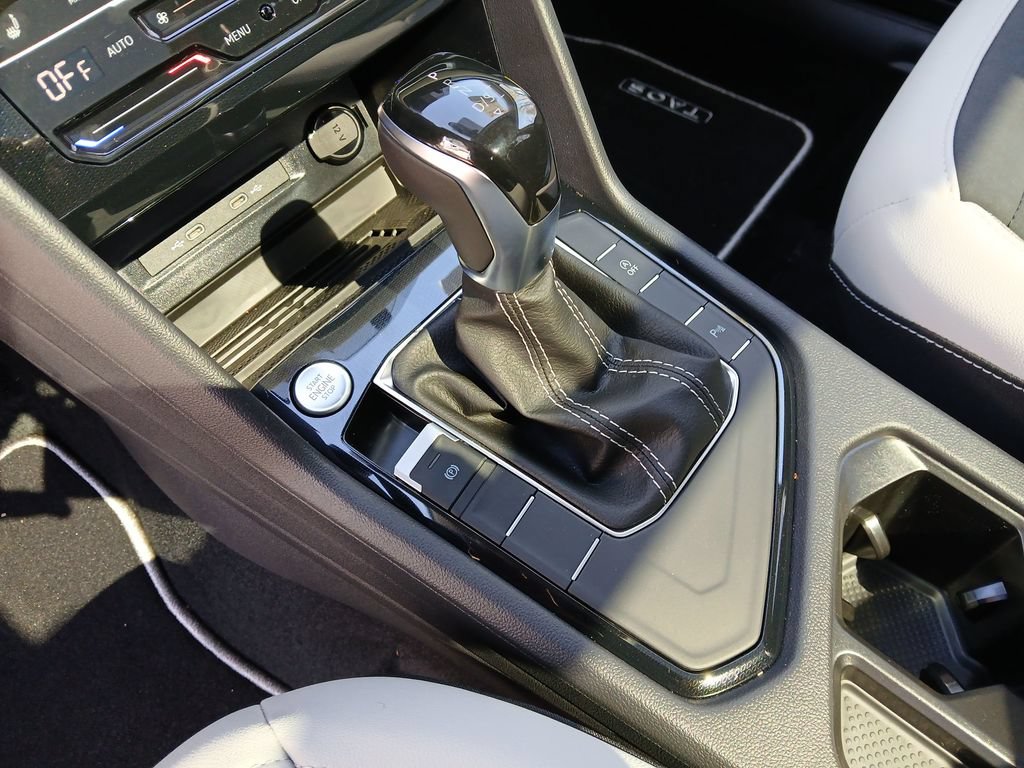 New 2026 Volkswagen Taos SE FWD image 23