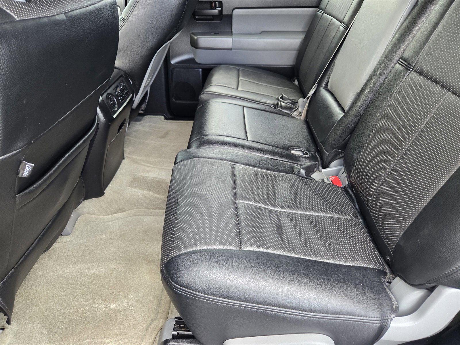 Used 2011 Toyota Sequoia SR5 image 27