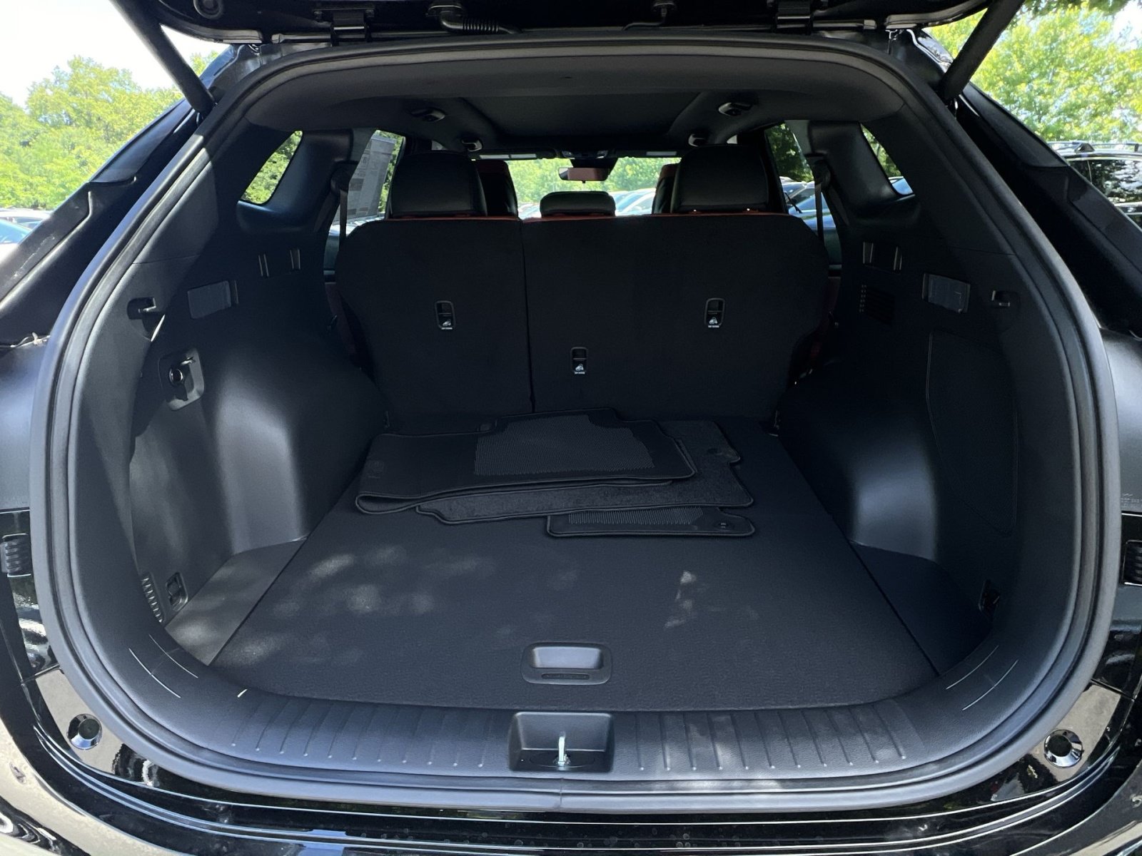 New 2026 Kia Sportage SX FWD image 43
