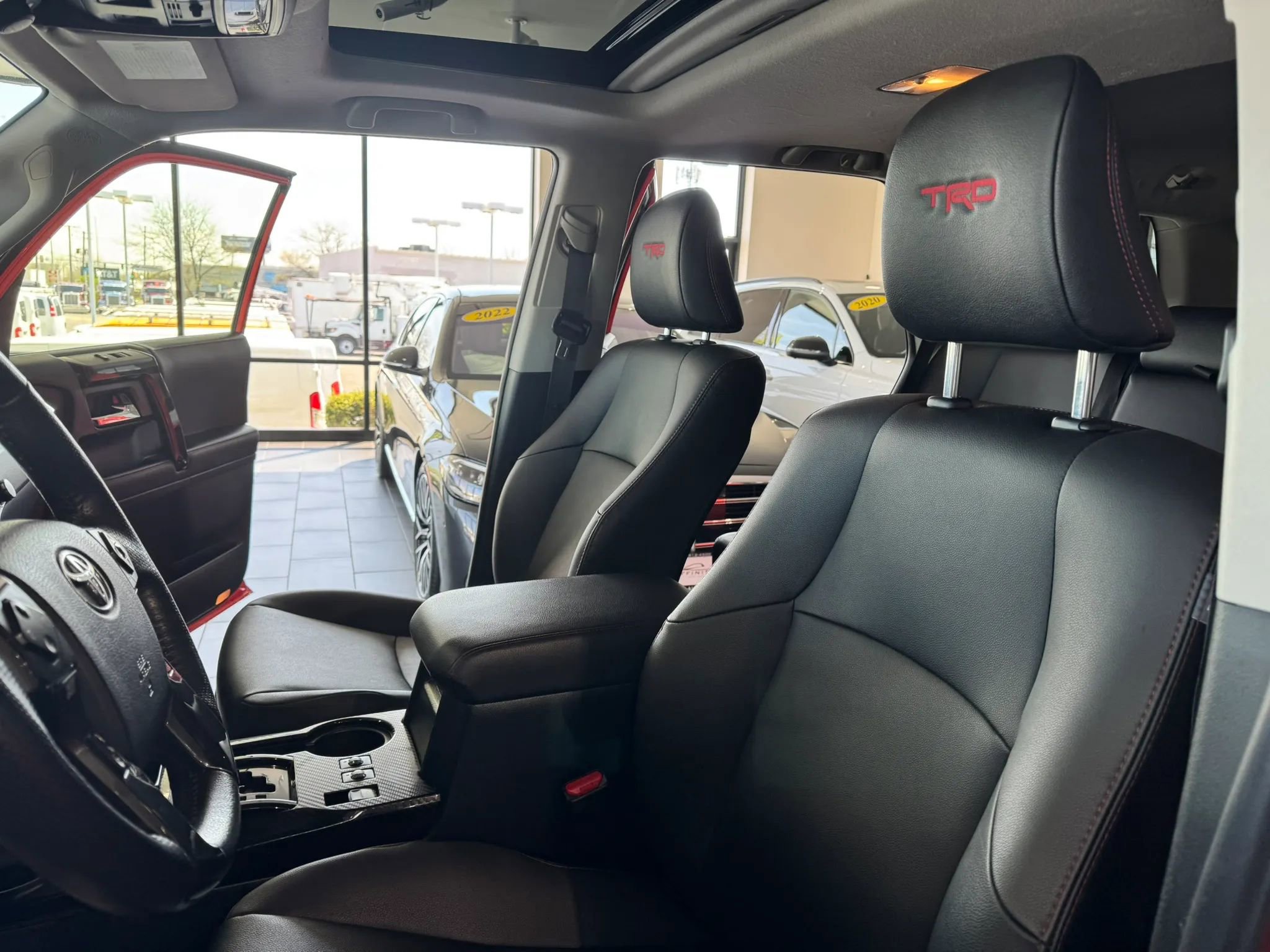Used 2024 Toyota 4Runner TRD Off-Road Premium w/ Moonroof Package AWD/4WD image 10