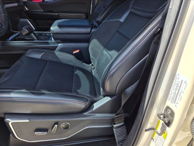 Used 2025 Ford F150 Raptor AWD/4WD image 17