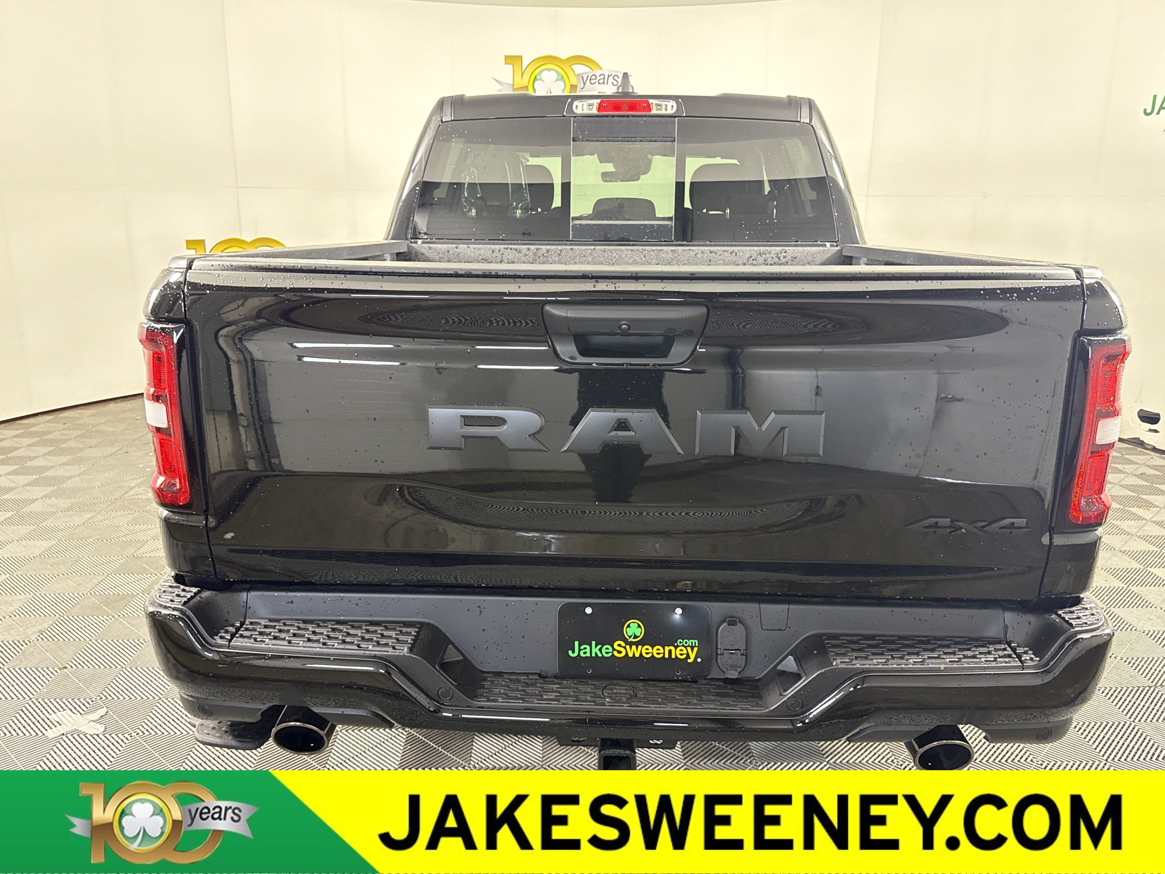 New 2026 RAM 1500 Express AWD/4WD image 7