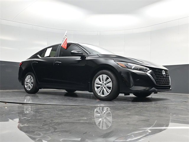 Used 2025 Nissan Sentra S image 47