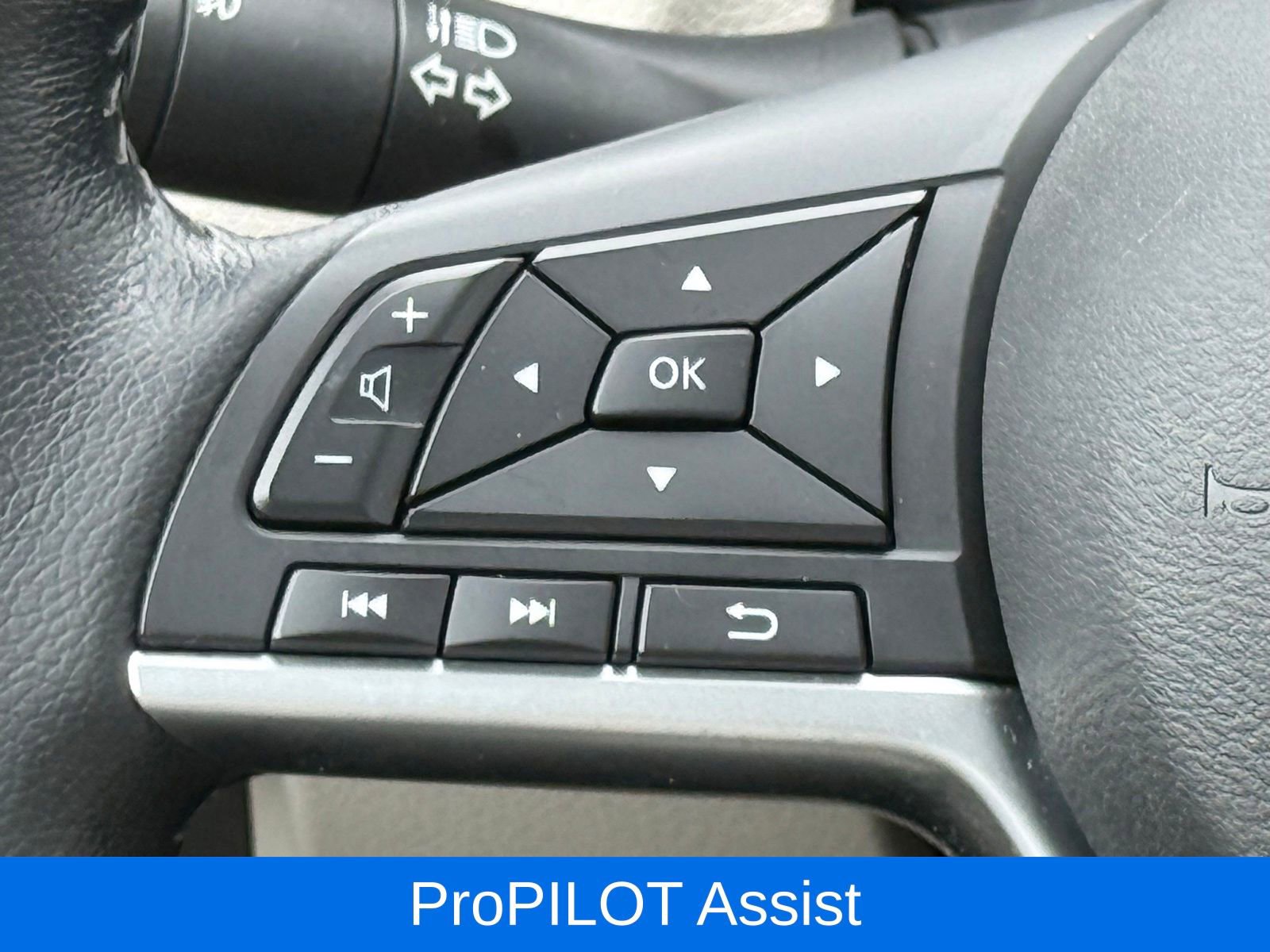 Used 2020 Nissan Rogue Sport SV w/ Technology Package AWD/4WD image 30