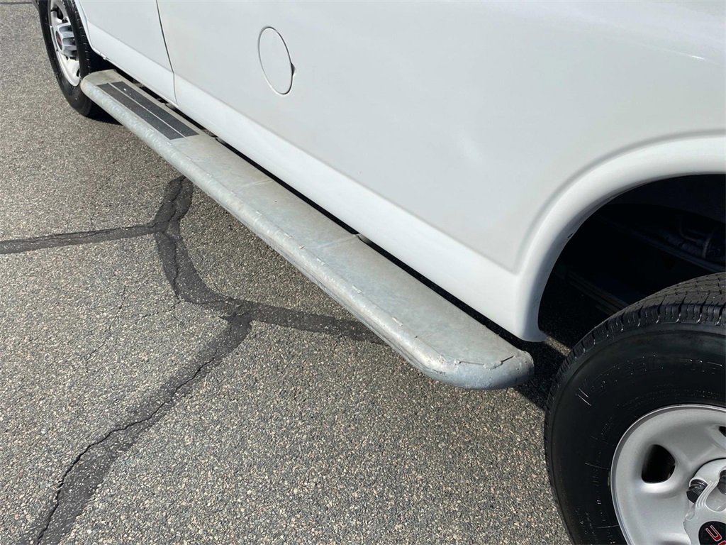 Used 2023 GMC Savana 2500 w/ Driver Convenience Package image 15