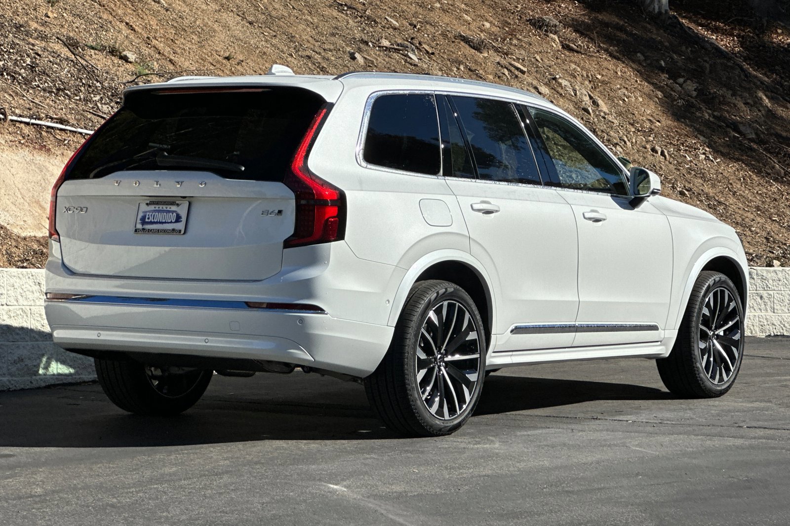 New 2026 Volvo XC90 B6 Plus image 5