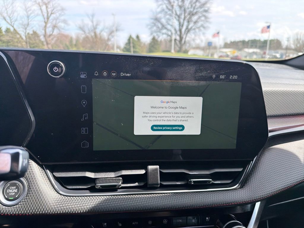 Used 2025 Chevrolet Equinox RS w/ Safety and Technology Package image 17