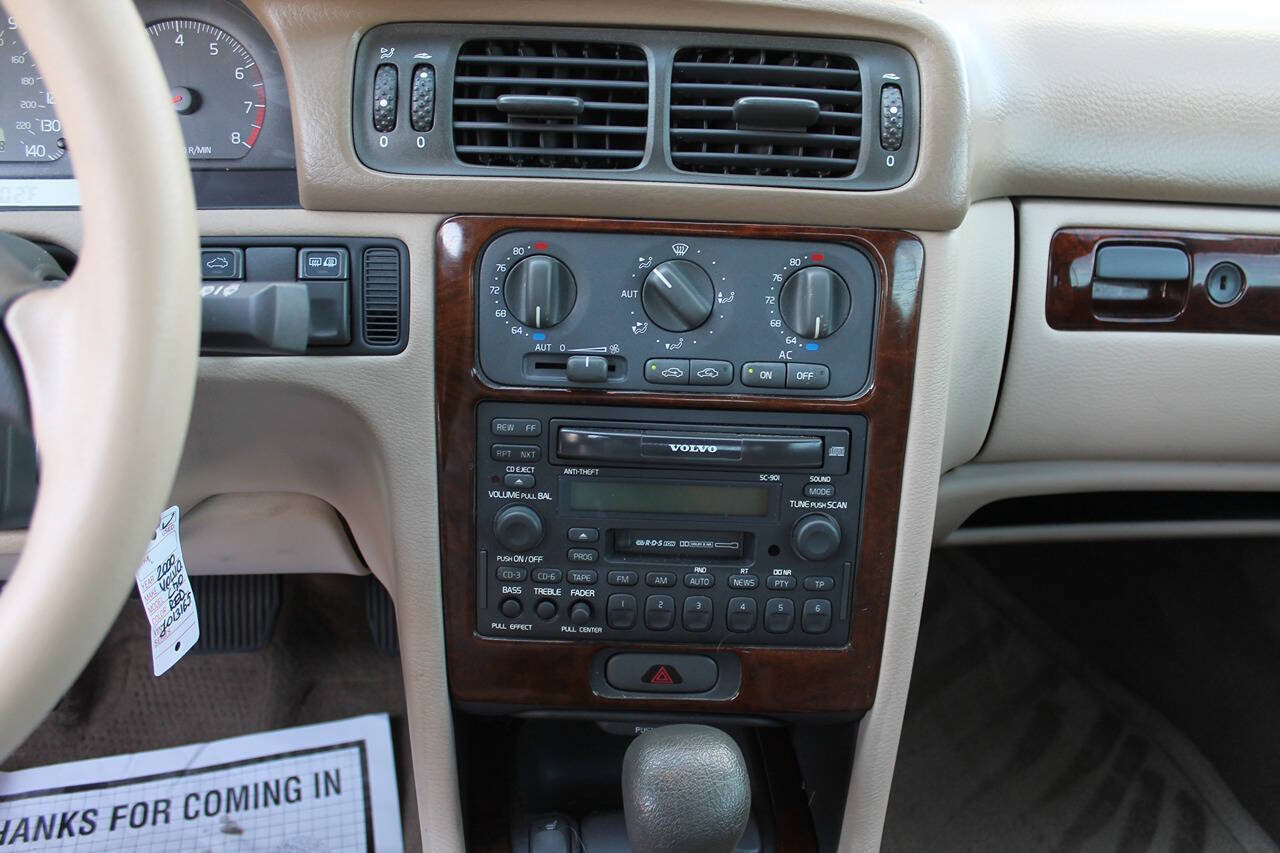 Used 2000 Volvo C70 LT FWD image 29