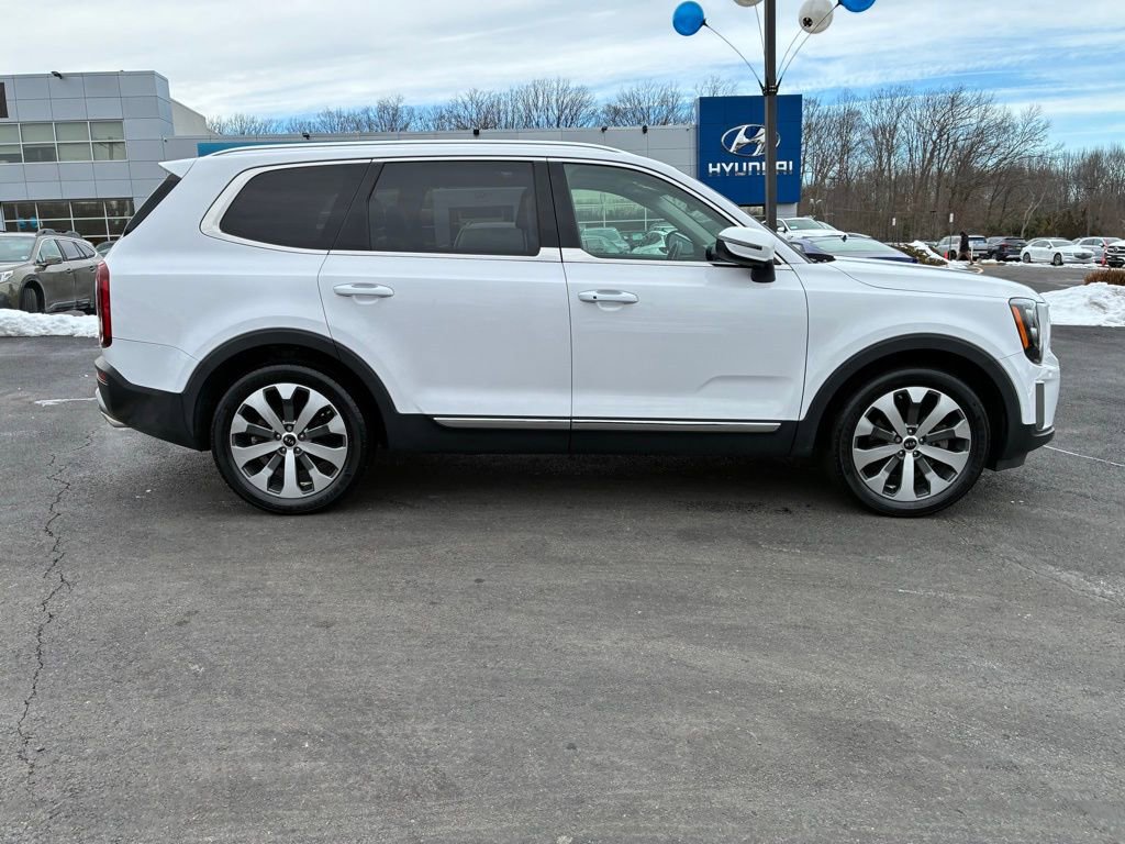 Used 2021 Kia Telluride EX w/ EX Premium Package image 8
