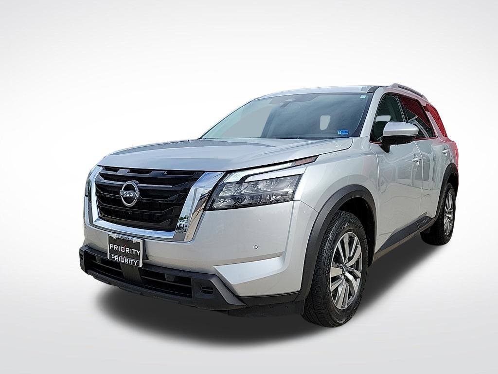 Used 2025 Nissan Pathfinder SL AWD/4WD 360° Tour